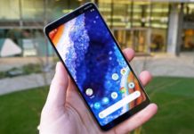 Nokia 9 PureView předává recenzi
